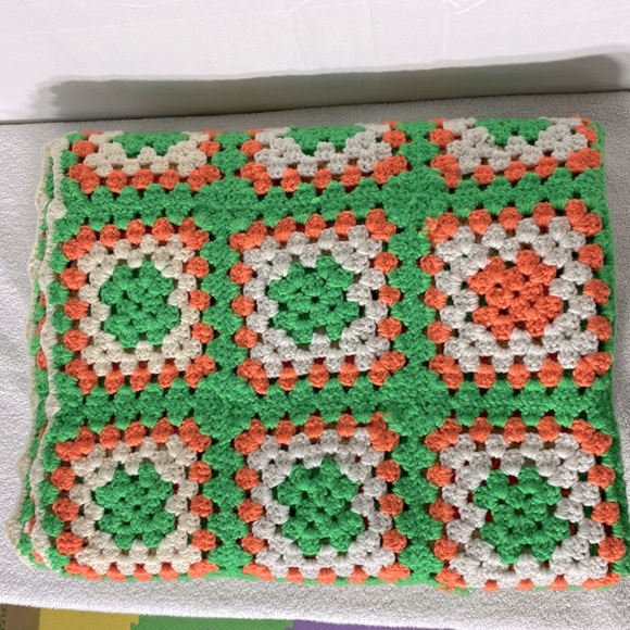 Vintage Handmade Green Orange Cream Granny Square Crochet Afghan Blanket - Picture 5 of 12